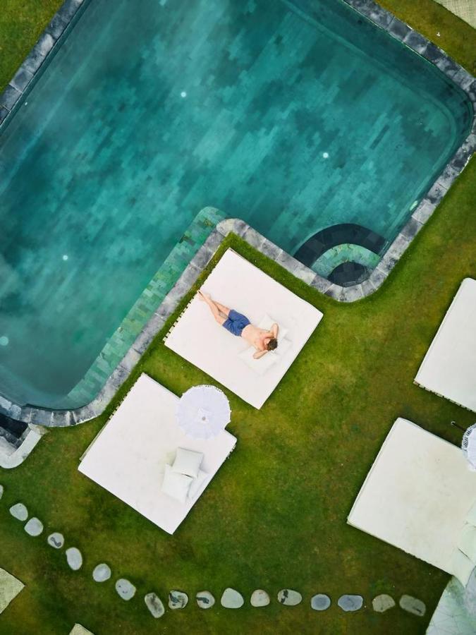 Dream Cowork Hotel Kuta  Экстерьер фото