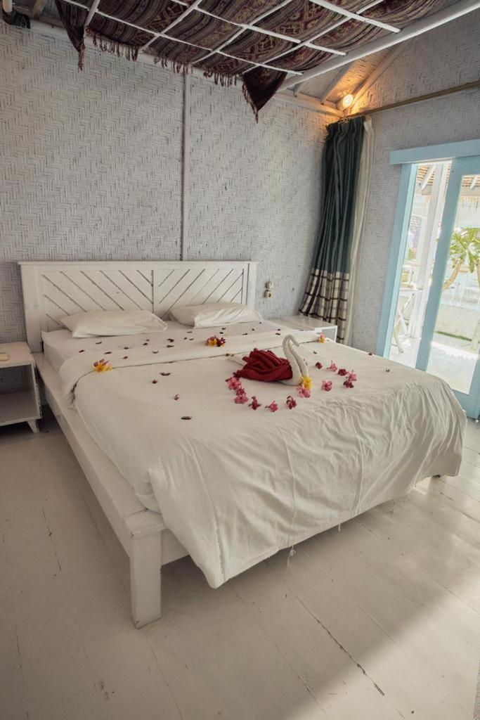 Dream Cowork Hotel Kuta  Экстерьер фото