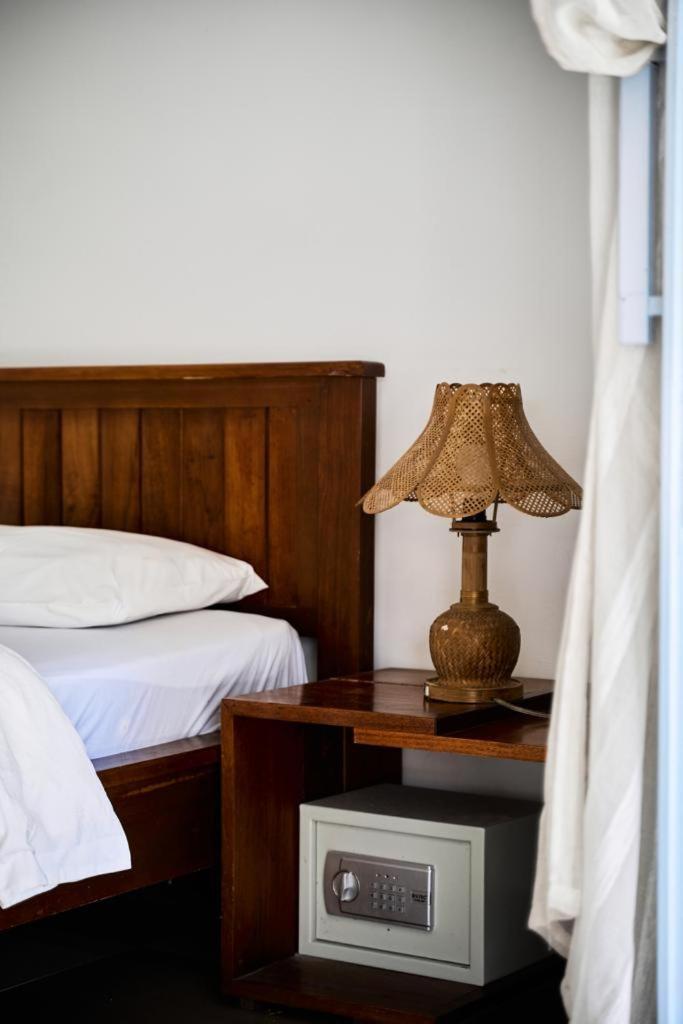 Dream Cowork Hotel Kuta  Экстерьер фото