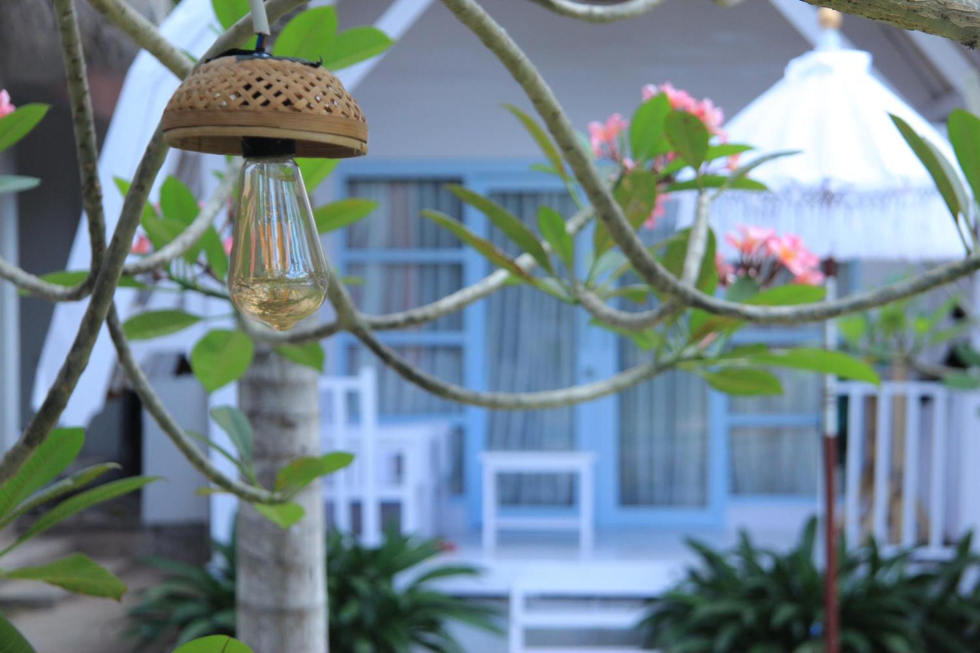 Dream Cowork Hotel Kuta  Экстерьер фото